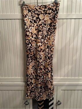 Sage Black Maxi Skirt with Flower Power Print size L
